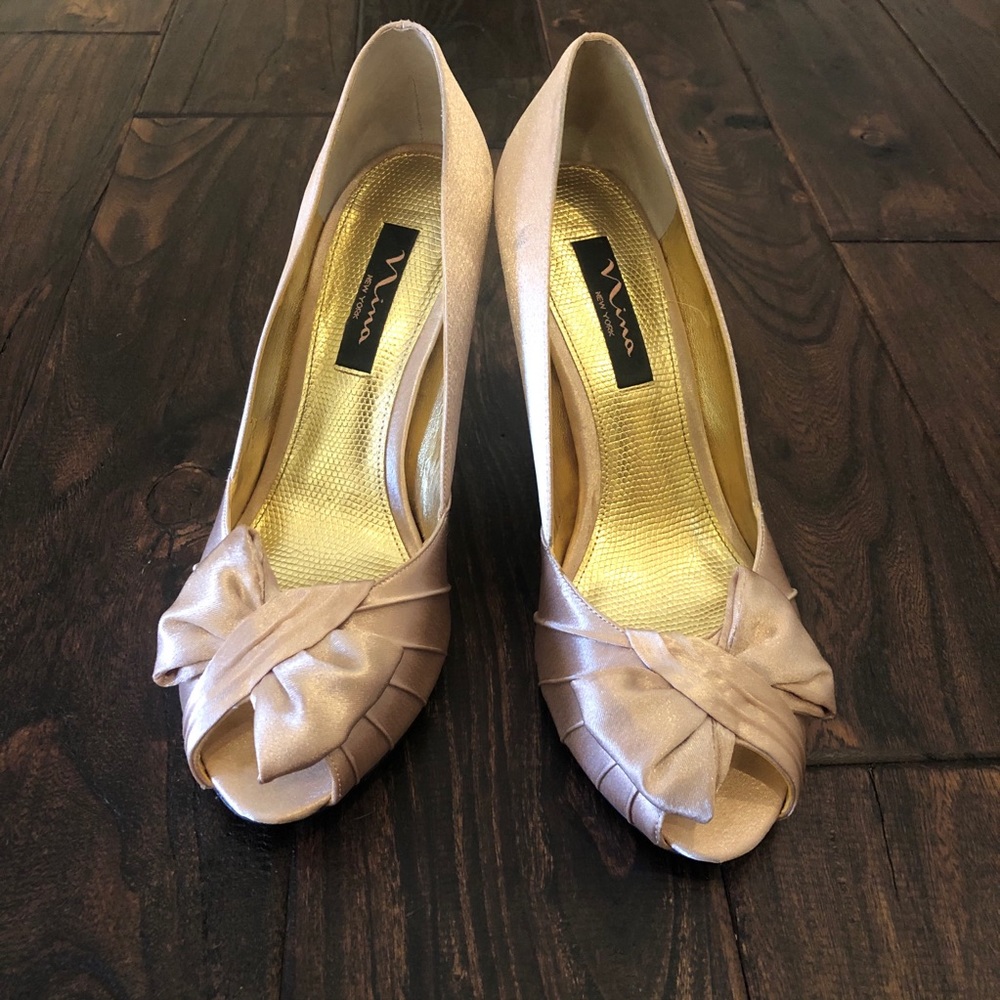 Nina Gold Peep Toe Heels Size 9.5 - Picture 2 of 9